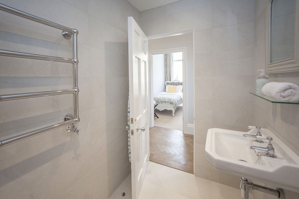 Beautiful City Centre Apartment - Bath Apartment, 2 Bedrooms (Sleeps 4) 28