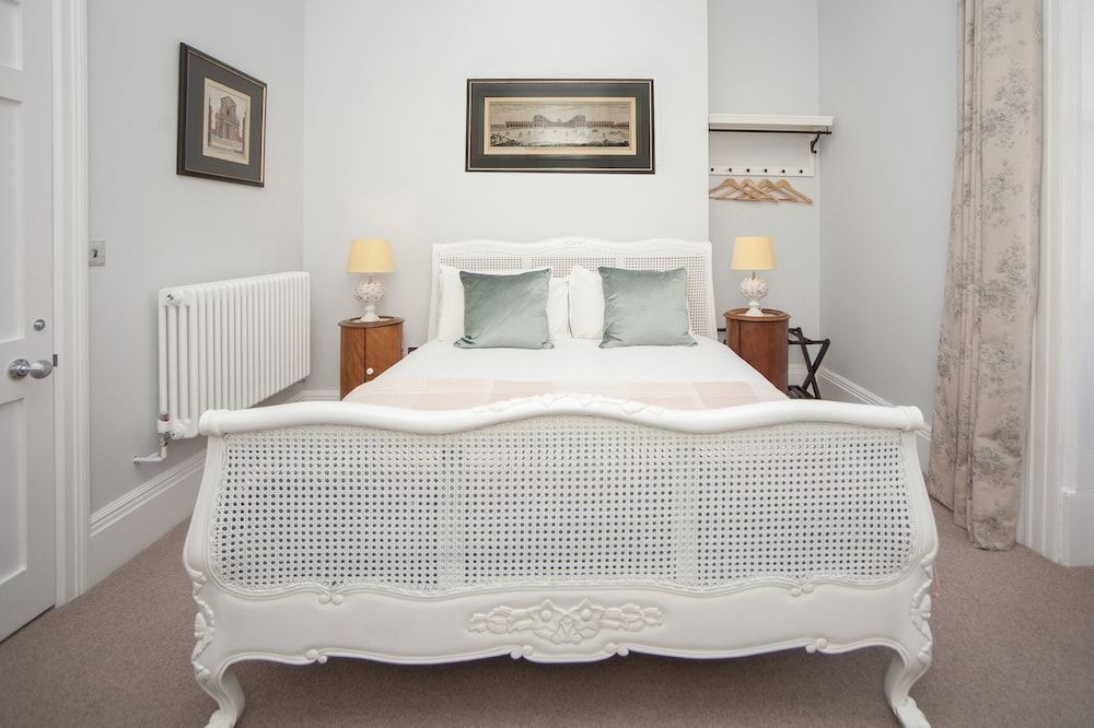 Beautiful City Centre Apartment - Bath Apartment, 2 Bedrooms (Sleeps 4) 10