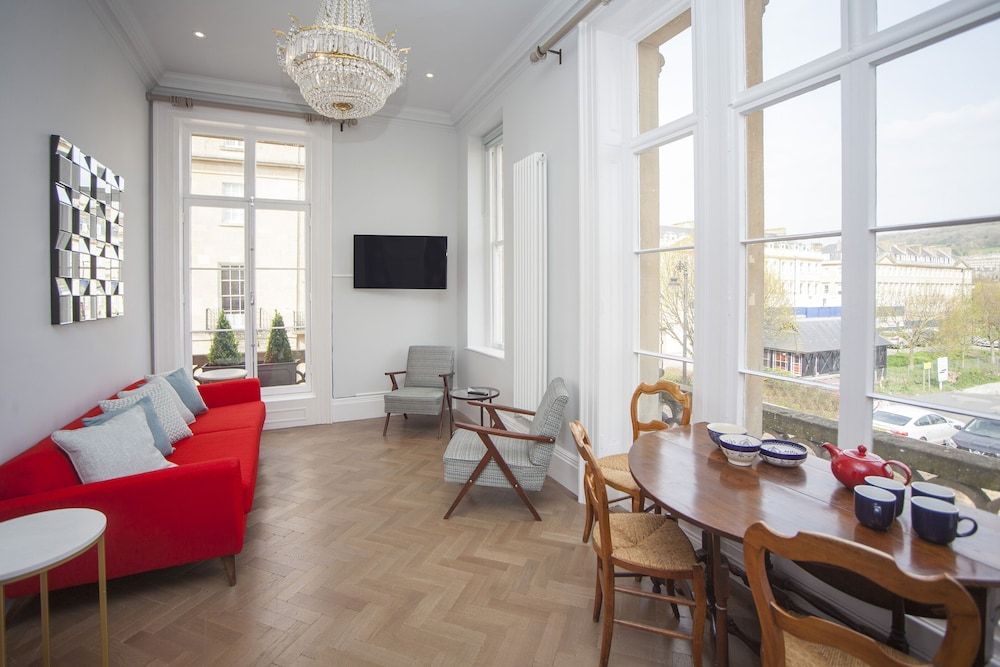Beautiful City Centre Apartment - Bath Apartment, 2 Bedrooms (Sleeps 4) 2