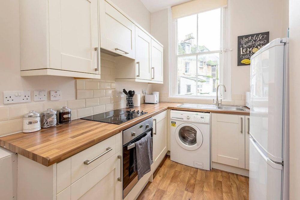 undefined The King's Retreat 4