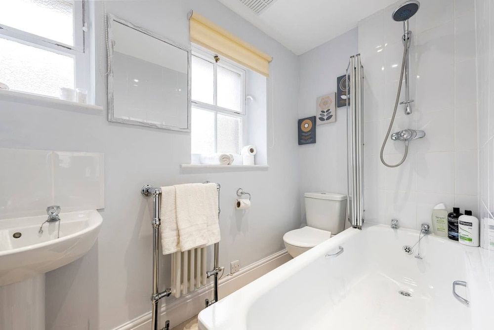 undefined The King's Retreat 10