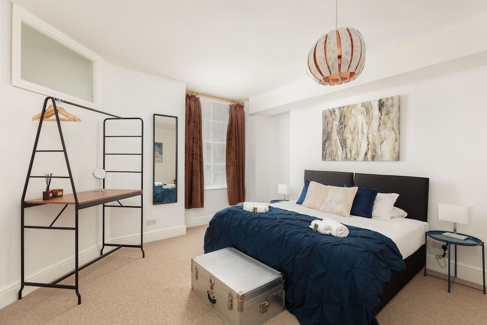 undefined Portland Place in Bath 6