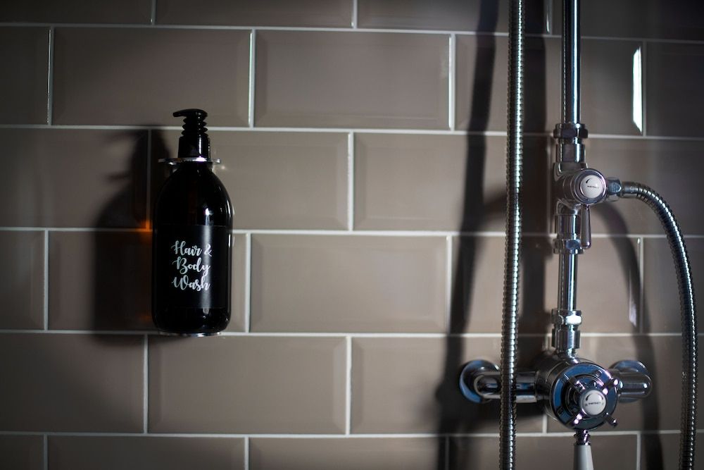 Impeccable 4-bed Apartment in Bath Apartment 14