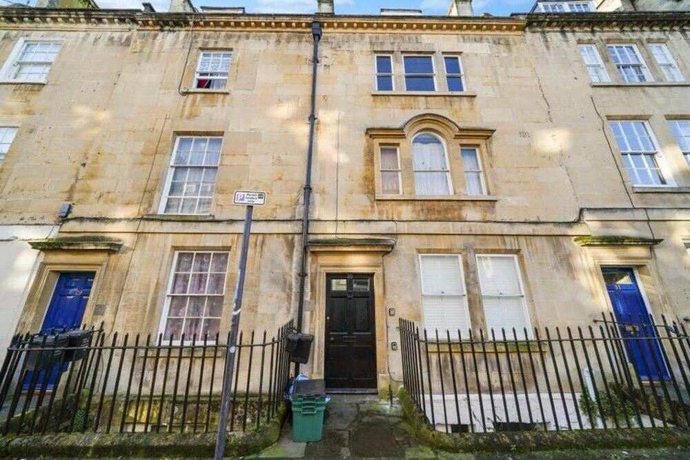 undefined Avon Apartments by Tŷ SA