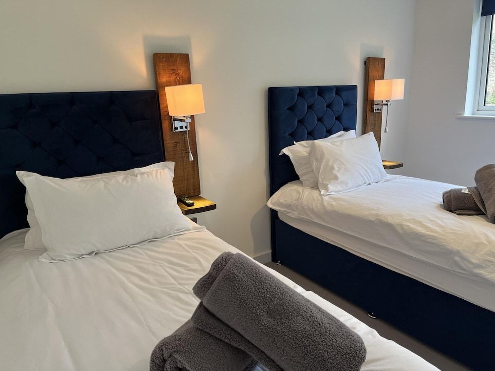 undefined CH Apt 2 2bed in Bath 4