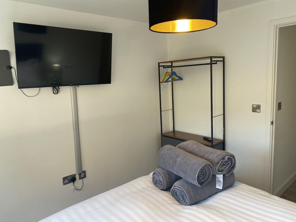 undefined CH Apt 9 2bed in Bath 8