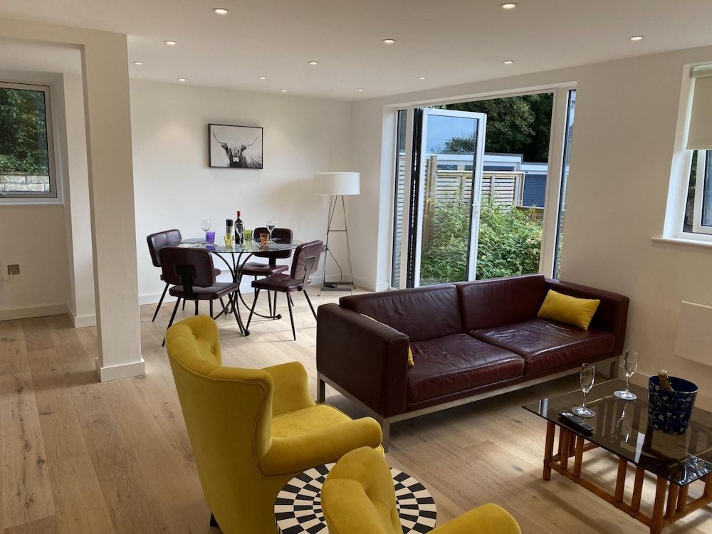 CH Apt 4 2bed in Bath Apartment 15