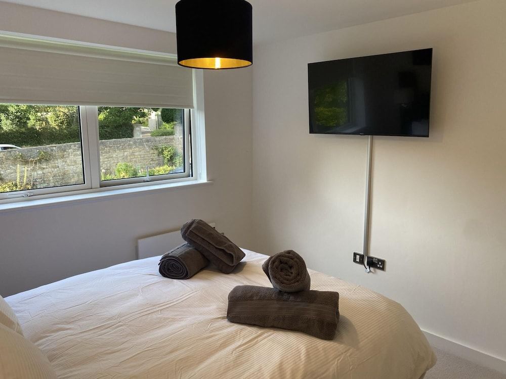 undefined CH Apt 4 2bed in Bath 9