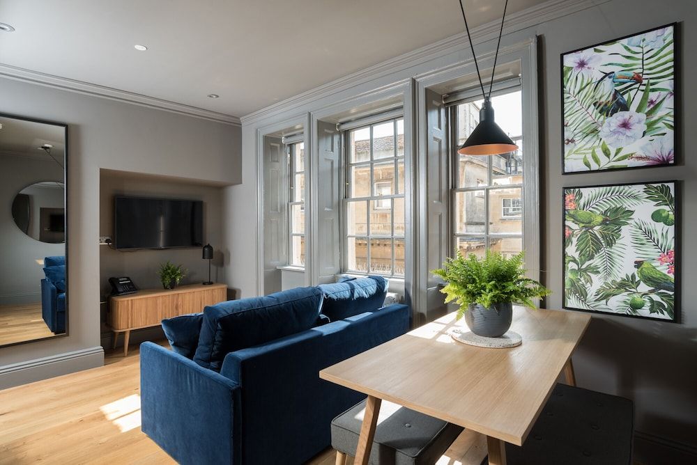 Hiding Space - Trim Street Apartments Standard Studio, 1 Queen Bed with Sofa bed, Kitchen, City View 8