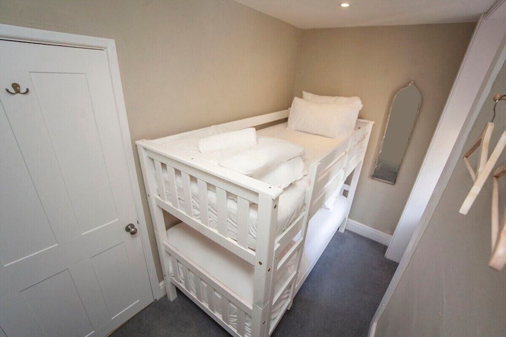 The Georgian Townhouse Pierrepont Place Traditional House, Private Bathroom, City View (PP) 9