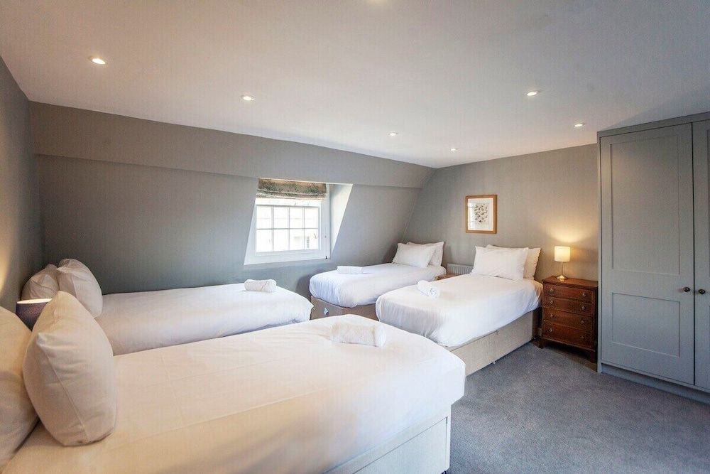 The Georgian Townhouse Pierrepont Place Traditional House, Private Bathroom, City View (PP) 18