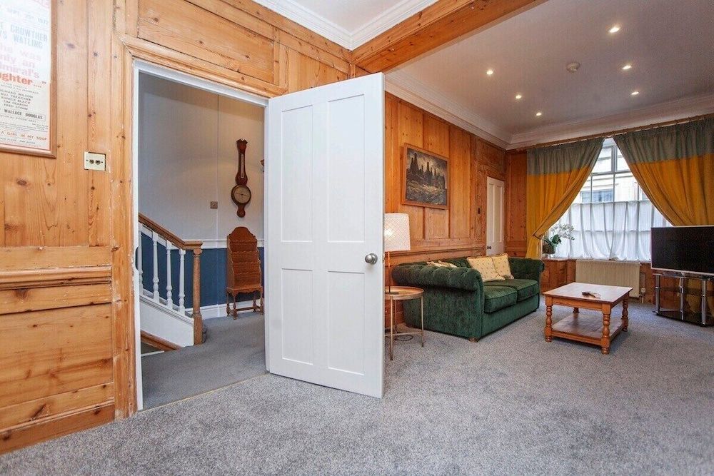 The Georgian Townhouse Pierrepont Place Traditional House, Private Bathroom, City View (PP) 43