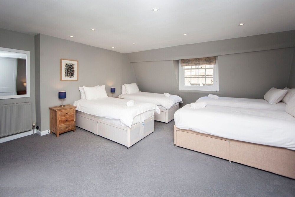 The Georgian Townhouse Pierrepont Place Traditional House, Private Bathroom, City View (PP) 15