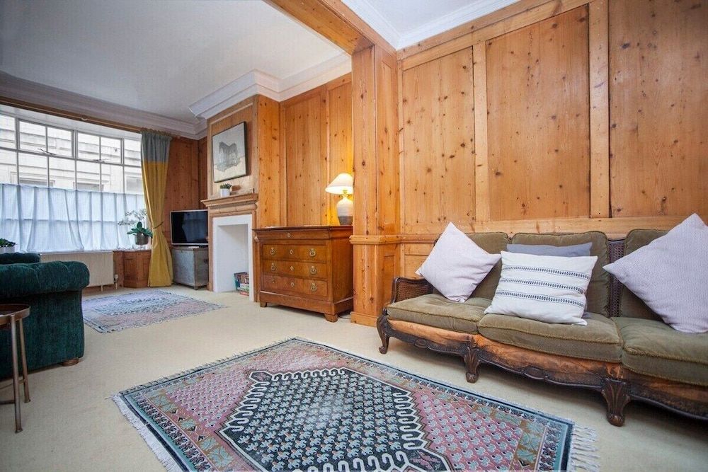 The Georgian Townhouse Pierrepont Place Traditional House, Private Bathroom, City View (PP) 22