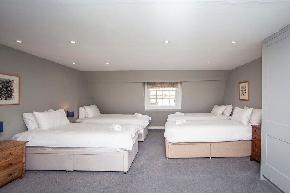 The Georgian Townhouse Pierrepont Place Traditional House, Private Bathroom, City View (PP) 17