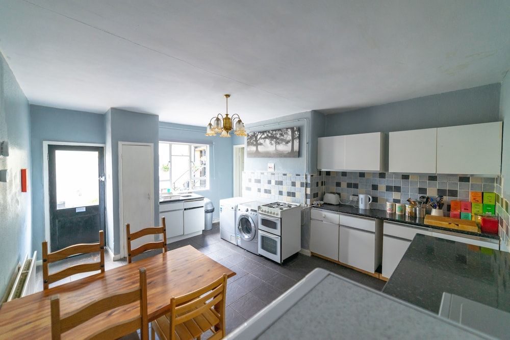 Stag and Hen Friendly House House 31