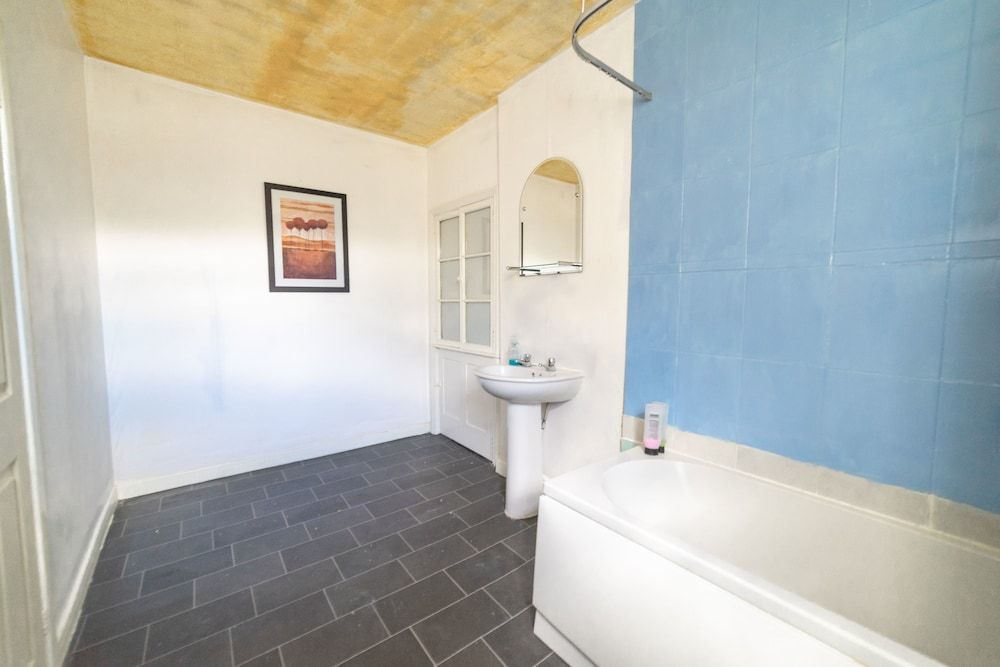 Stag and Hen Friendly House House 33