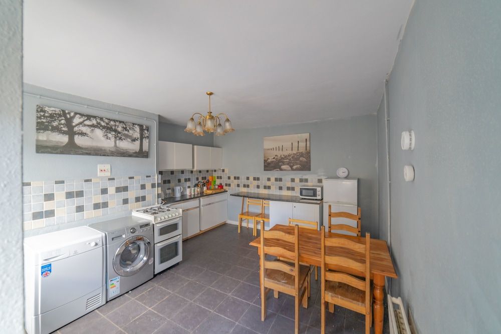 Stag and Hen Friendly House House 28