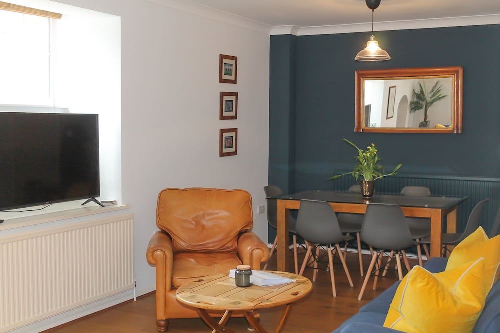 undefined Sydney Wharf House 8