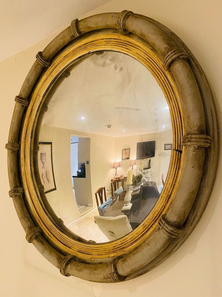 Abbey Mews Deluxe House, Private Bathroom, City View 24