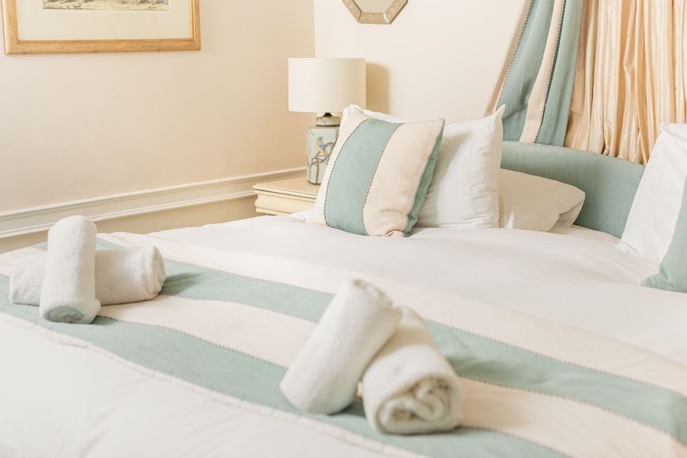 Abbey Mews Deluxe House, Private Bathroom, City View 2