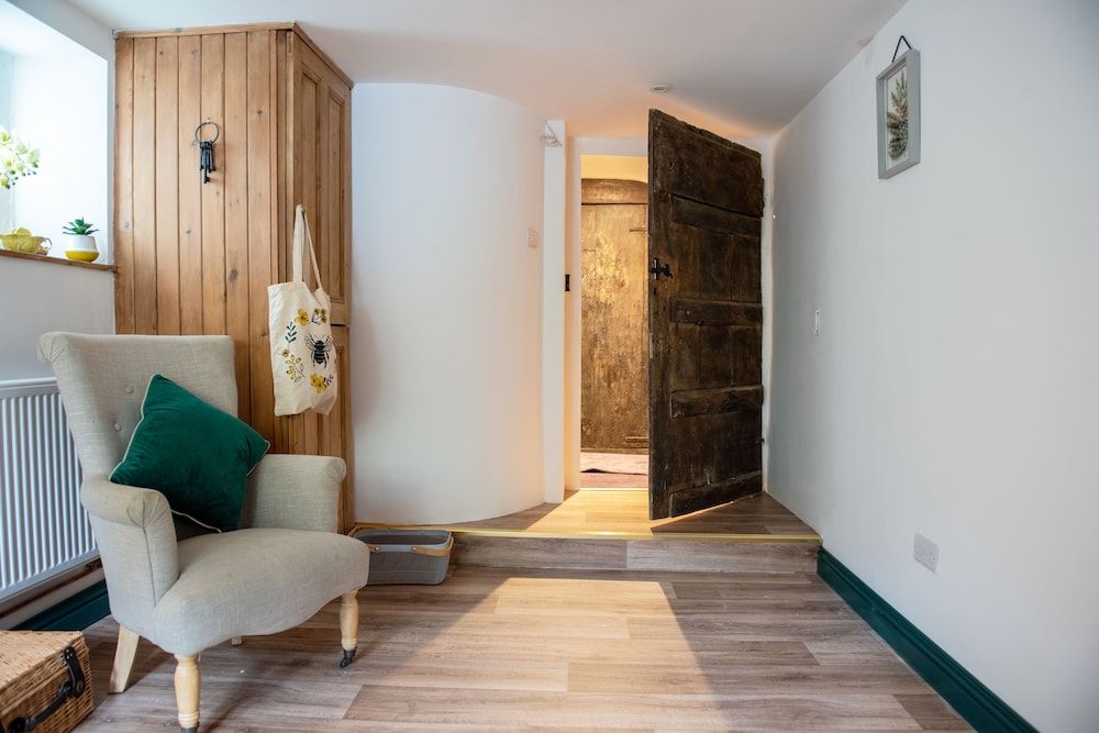 Dream Stays Bath - Southbank Romantic House 10