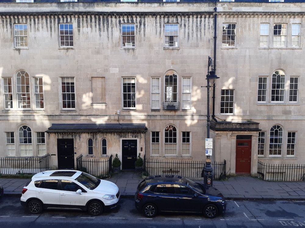 undefined Brocks Guest House 5