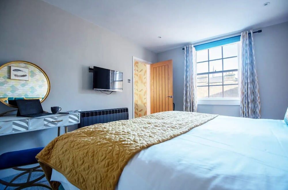 undefined Dream Stays Bath - Haringtons Place 3