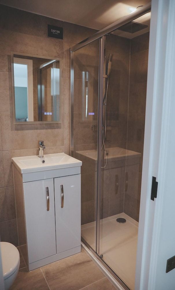 The Canal Inn Standard Double Room 8