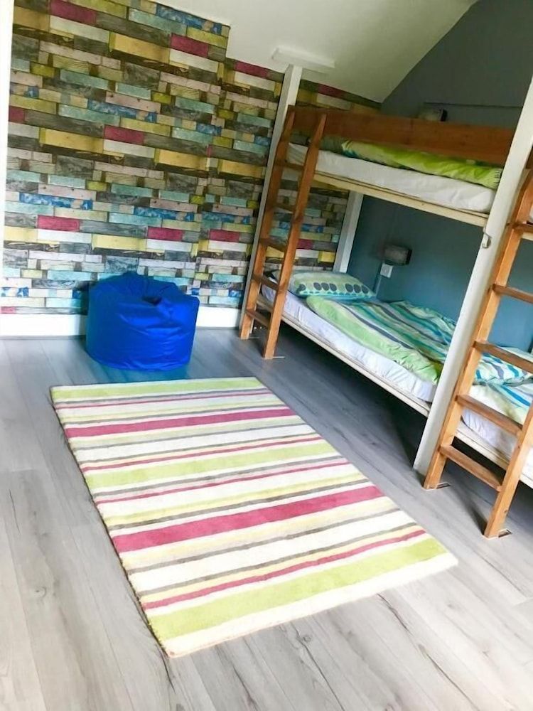 Bed in 6-Bed Mixed Dormitory