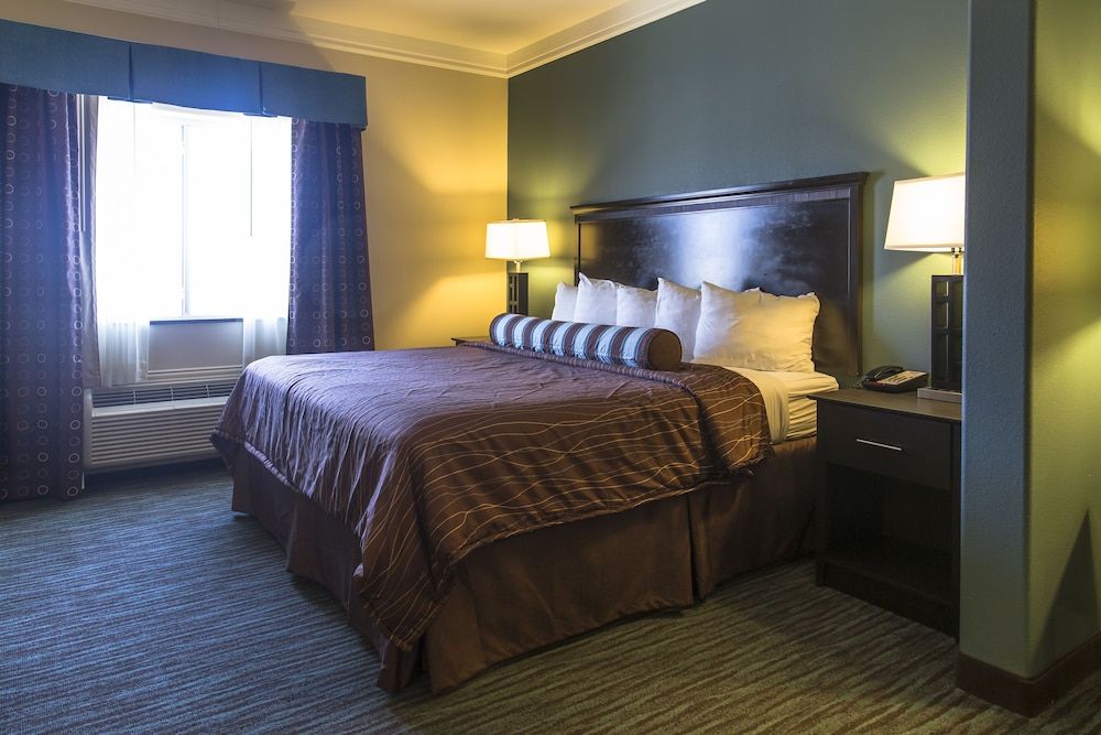 Red River Inn And Suites Studio Suite, 1 King Bed 2