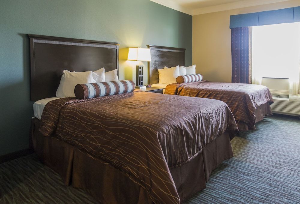 Red River Inn And Suites Suite, 2 Bedrooms 3