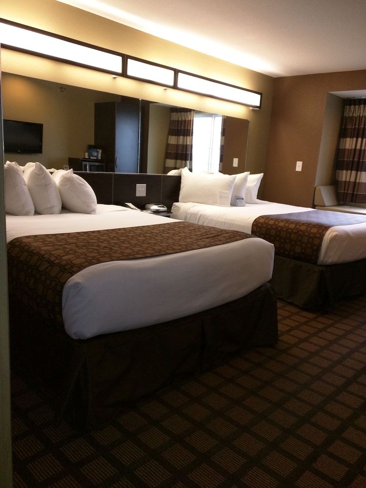 Room, 2 Queen Beds, Accessible, Non Smoking (Mobility/Hearing Impaired)
