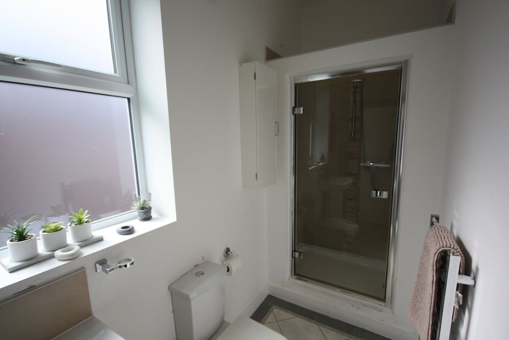 Holiday Home With Hot Tub & Sauna Deluxe Apartment, Multiple Beds, Non Smoking 11