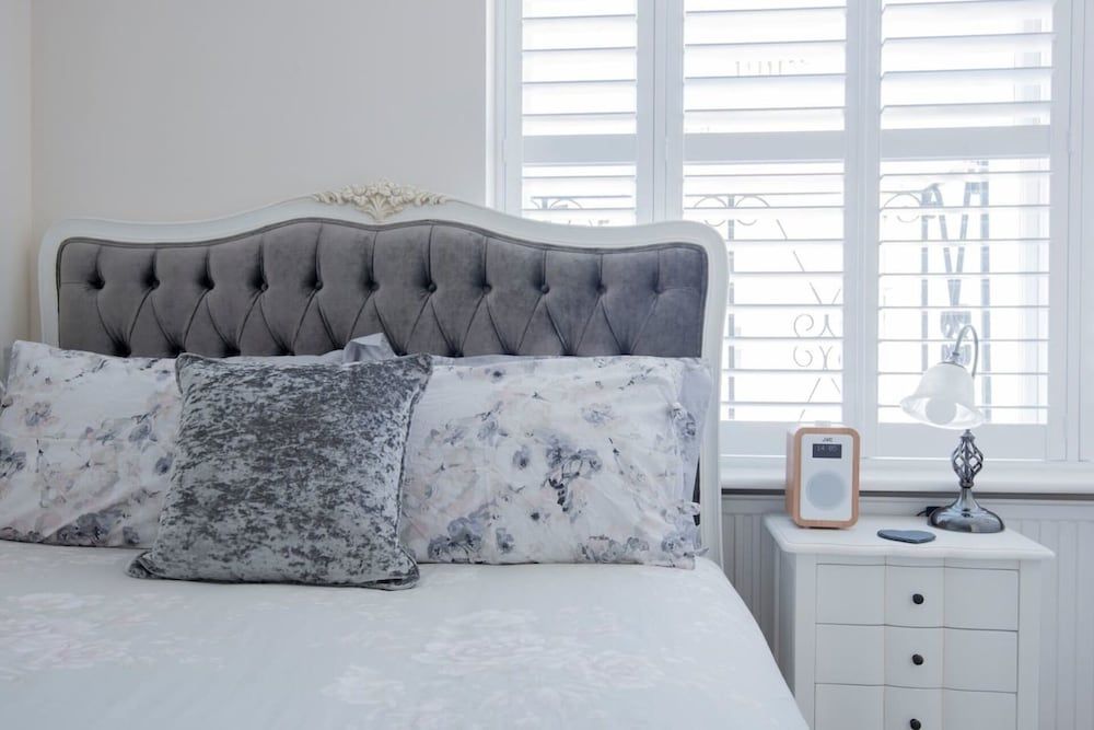 Direct Sea Views, Seafront Location & Free Parking Apartment 10