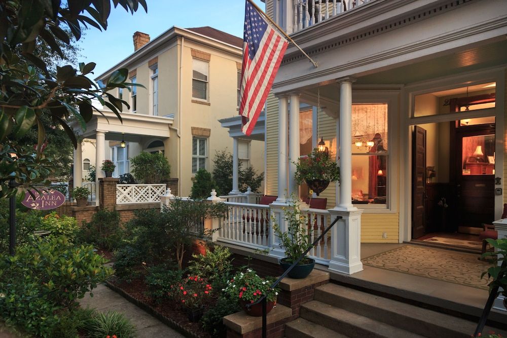 undefined Azalea Inn and Villas 4