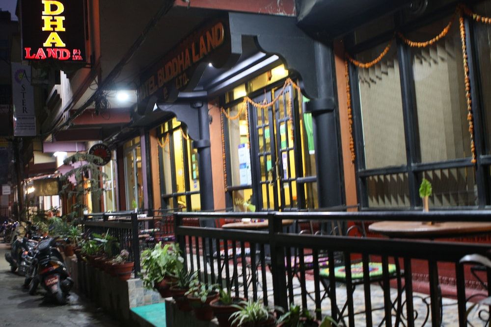 undefined Hotel Buddha Land 8