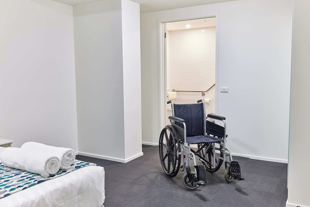 Pegasus Apart'Hotel Accessible 1 Bedroom Apartment 4