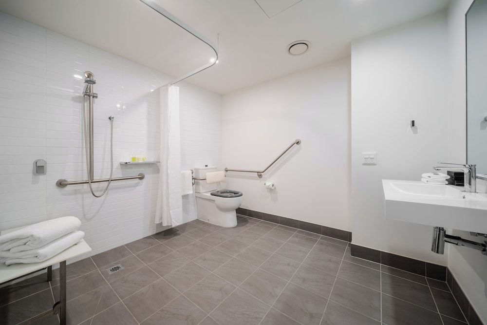 Pegasus Apart'Hotel Accessible 1 Bedroom Apartment 3