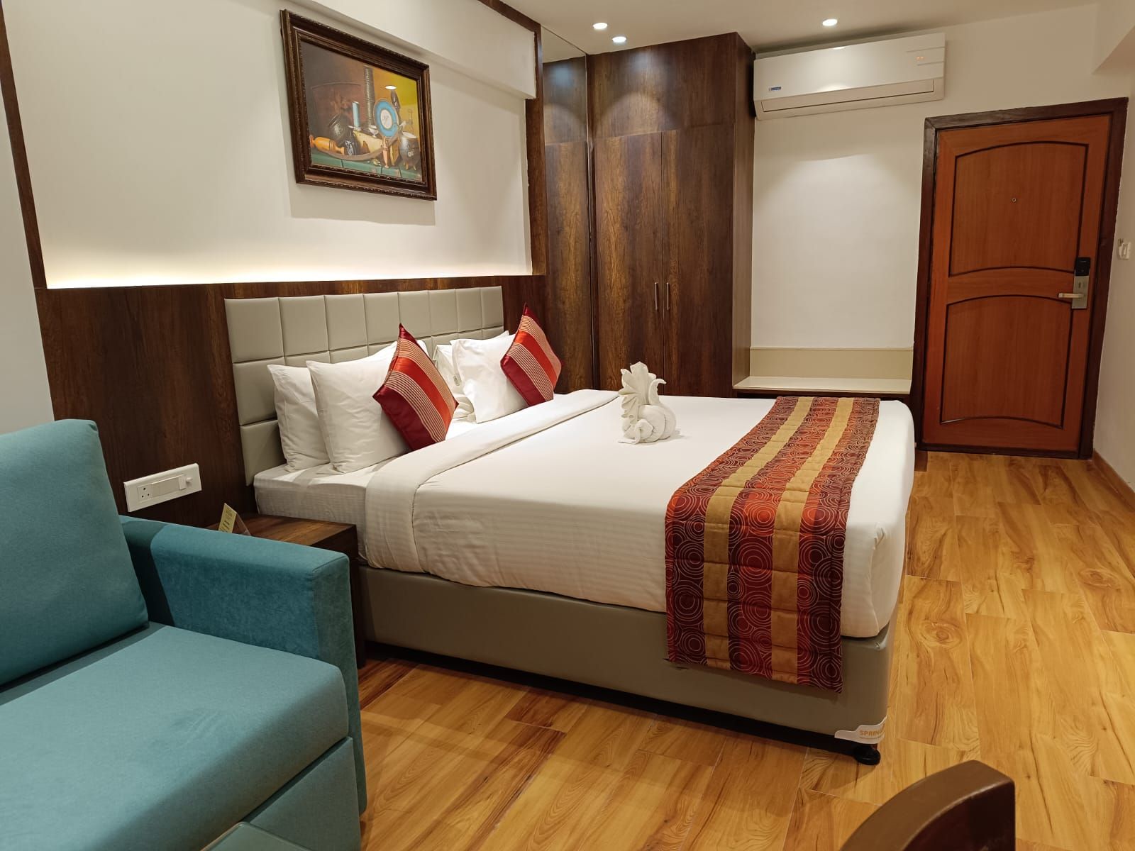 Valley View Beacon Resort  Deluxe 5