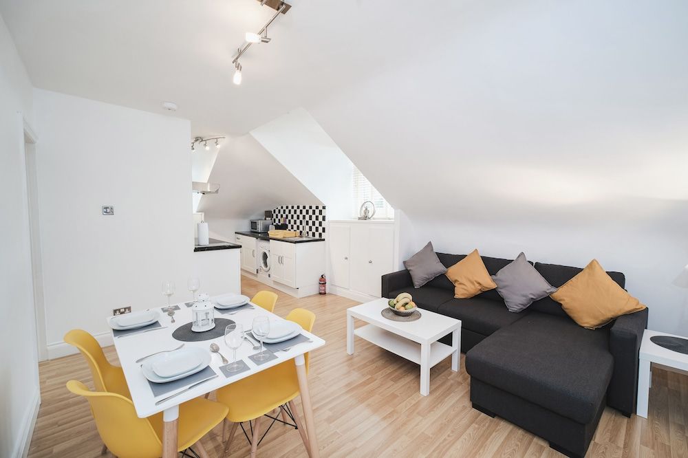 Flat 5 - 61 Old Dover Road