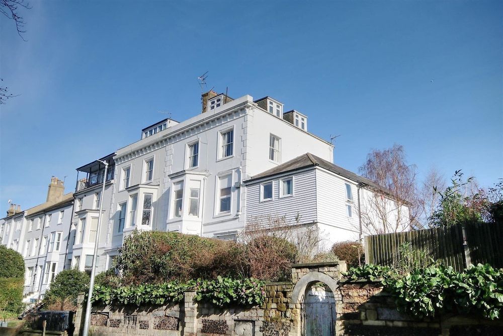 Flat 5 - 61 Old Dover Road