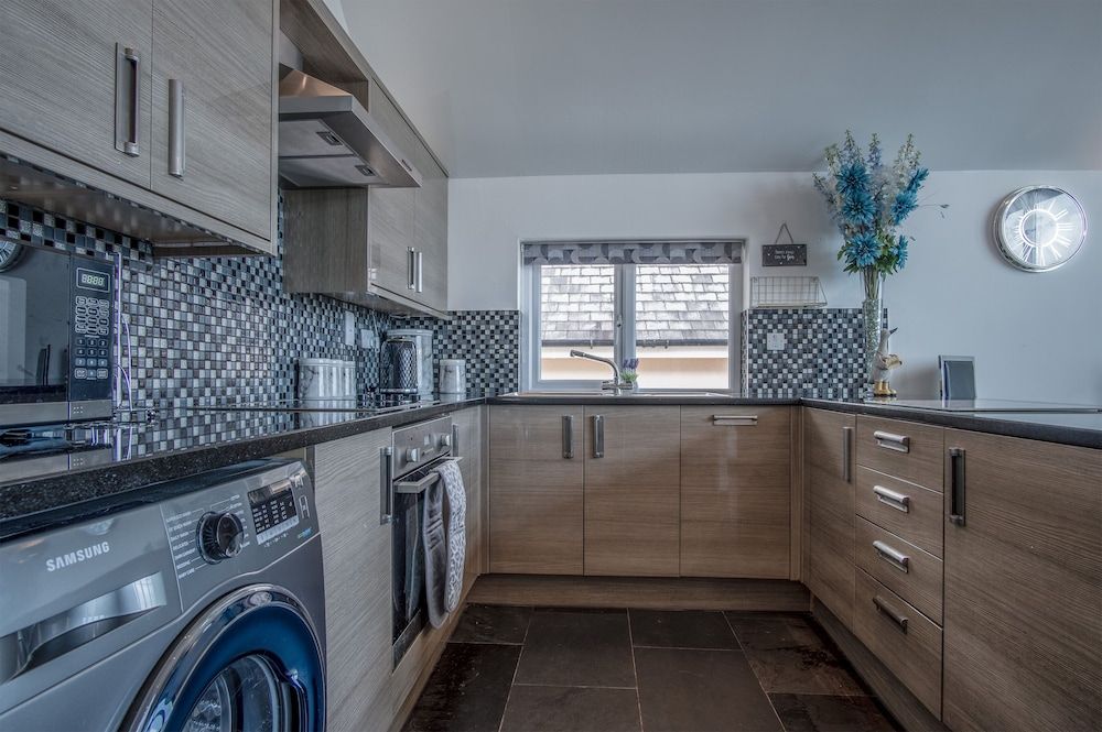Apartment (2 Bedrooms)