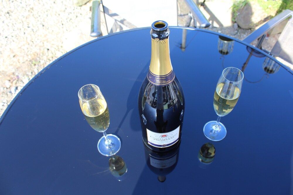 Bunny Meadows Farmhouse Luxury Cottage 16