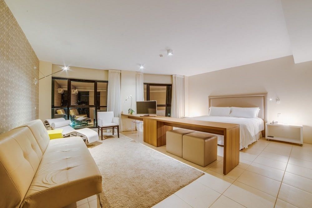 Suite (Master)