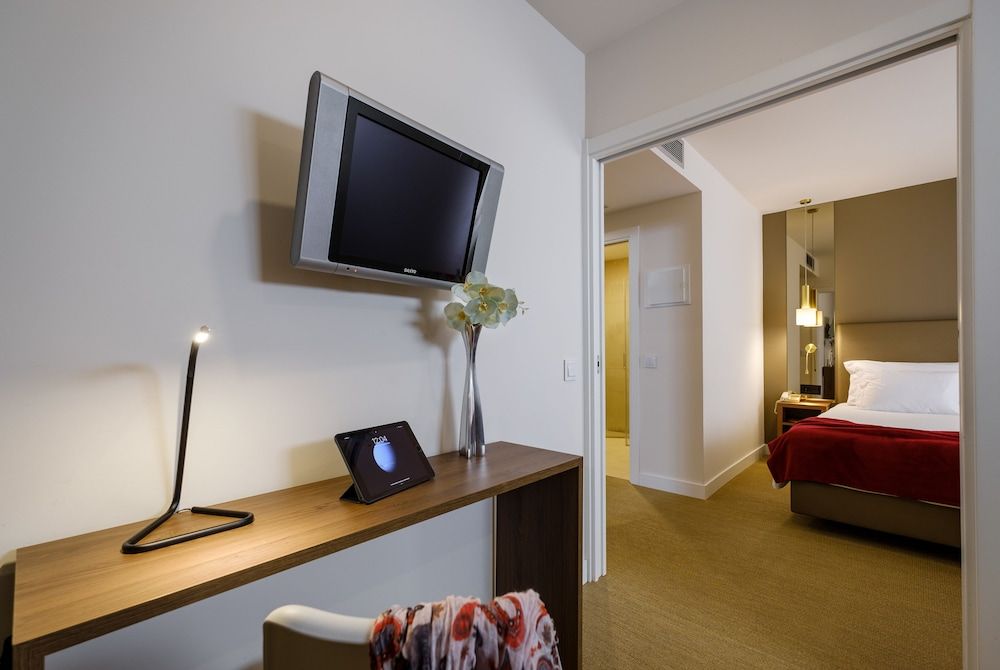 Hotel Regina Suite 13