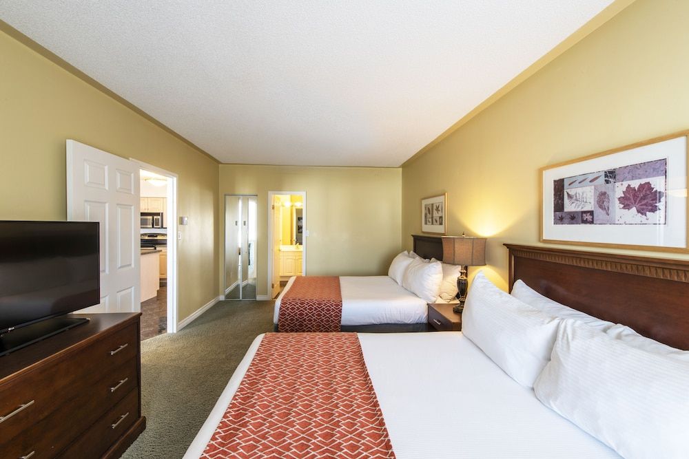 Suite, Multiple Beds, Non Smoking, Tower (Two-Bedroom)