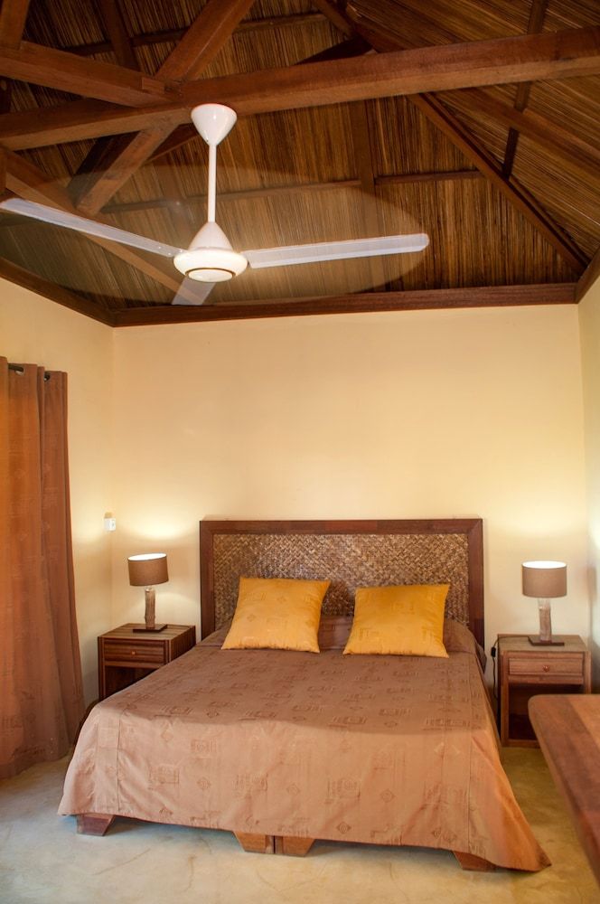 Chantauvent Guesthouse Premium Room (Garden Side)