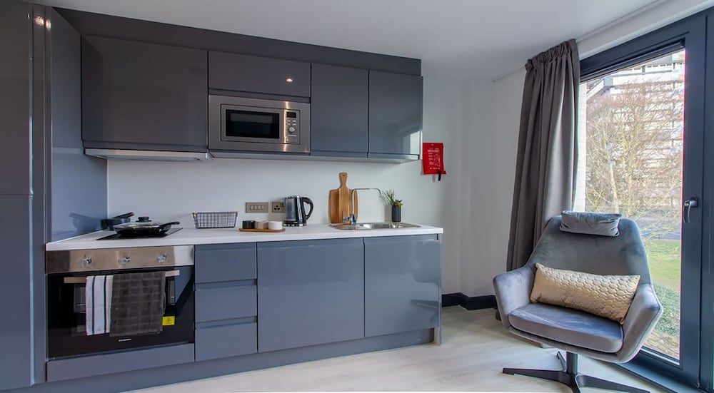 The Residence Coventry by Paymán Club Standard Studio 8