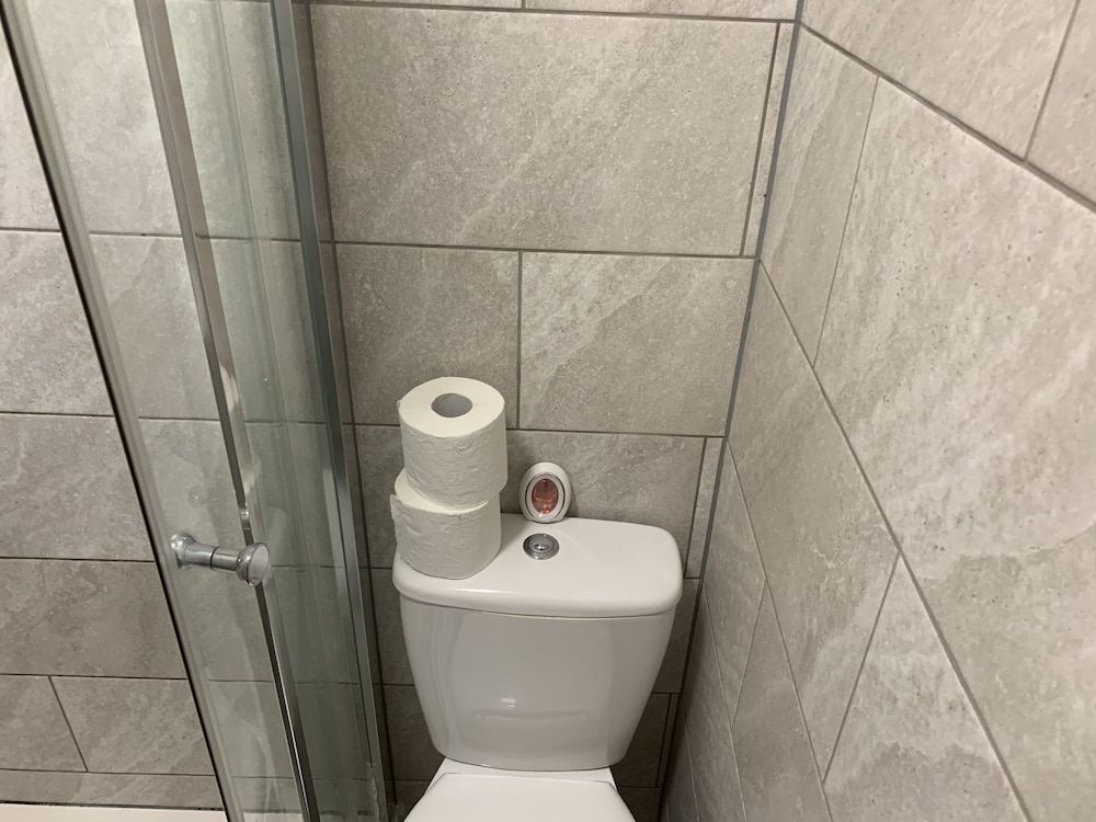 Beautiful Lovely one Bedroom Flat in Coventry Villa 9